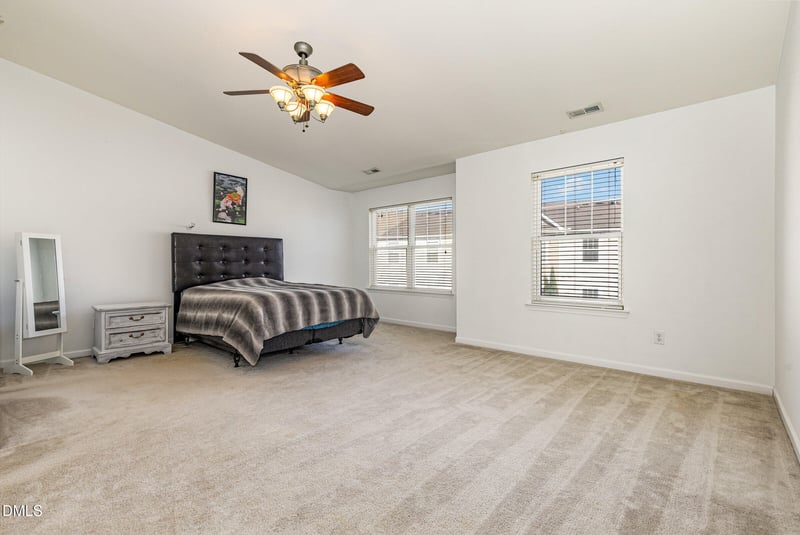 8620 Neuse Club Ln #107, Raleigh, NC 27616