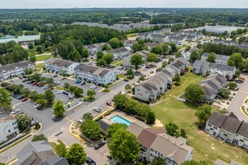8620 Neuse Club Ln, Raleigh, NC 27616