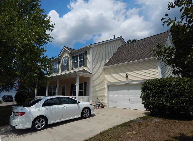 8620 Neuse Hunter Dr, Raleigh, NC 27616