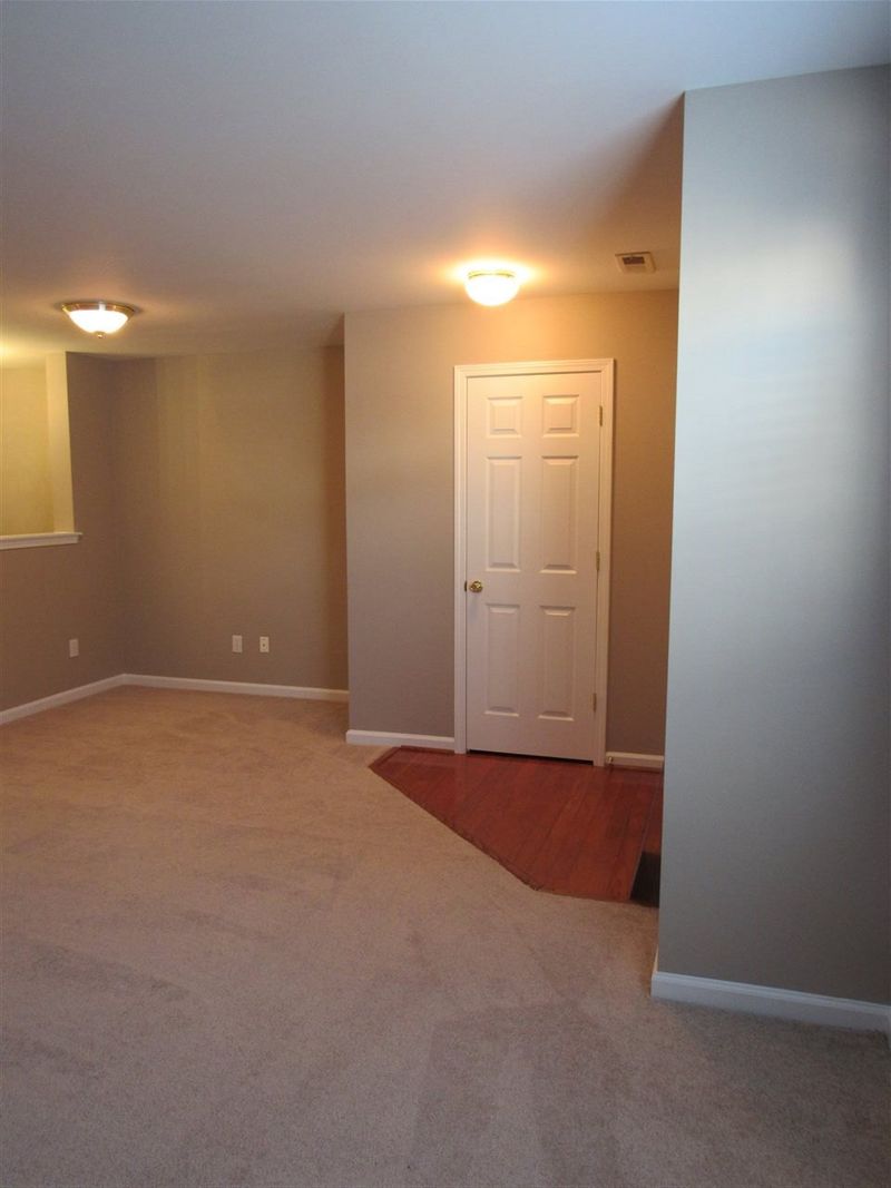 8620 Neuse Landing Ln #101, Raleigh, NC 27616