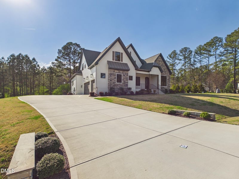 8621 Bishop Pine Ln, Wake Forest, NC 27587