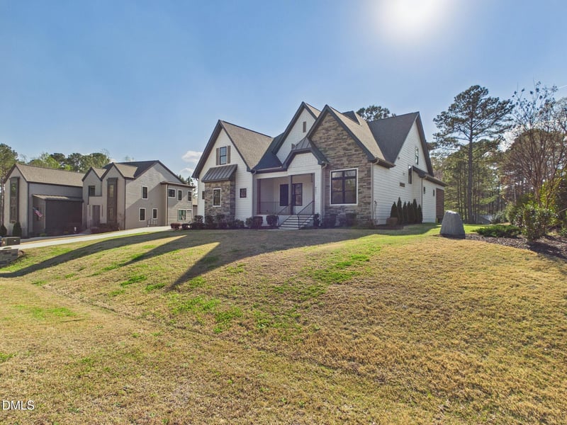 8621 Bishop Pine Ln, Wake Forest, NC 27587