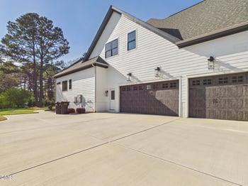 8621 Bishop Pine Ln, Wake Forest, NC 27587