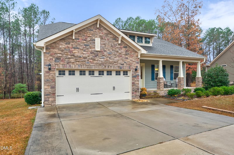 8621 Jordan Meadow Dr, Fuquay Varina, NC 27526