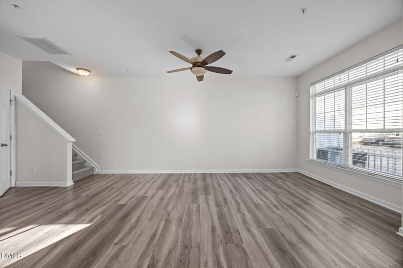 8621 Neuse Club Ln #100, Raleigh, NC 27616