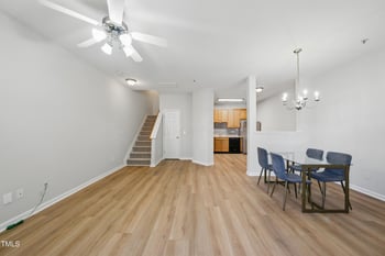 8621 Neuse Club Ln, Raleigh, NC 27616