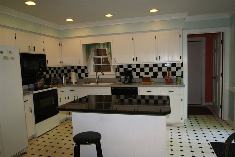 8624 Langtree Ln, Raleigh, NC 27613