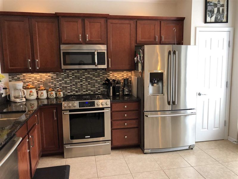 8624 Macedonia Lake Dr, Cary, NC 27518
