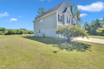 8629 Malahar Ln, Angier, NC 27501