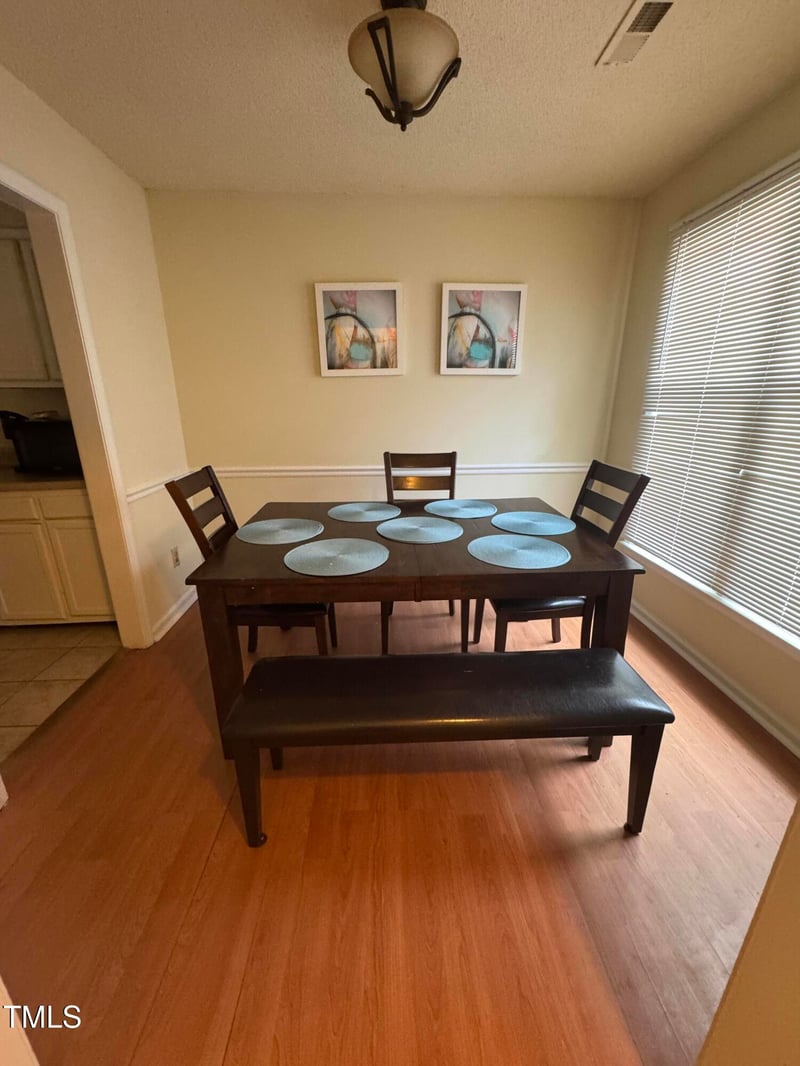 863 Dalewood Dr, Raleigh, NC 27610