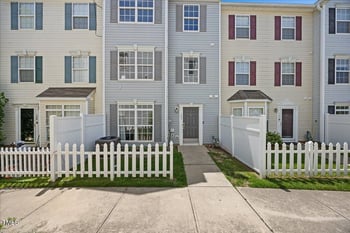 8630 Neuse Ldg, Raleigh, NC 27616