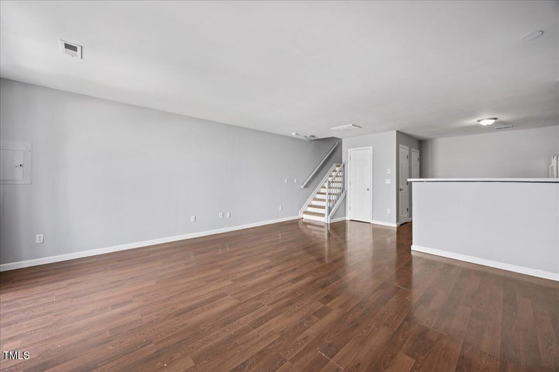 8630 Neuse Ldg, Raleigh, NC 27616