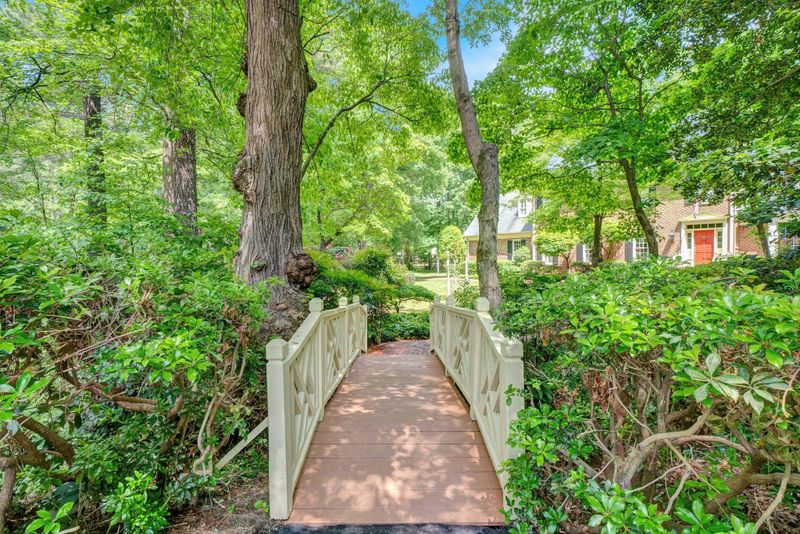 8636 Kings Arms Way, Raleigh, NC 27615