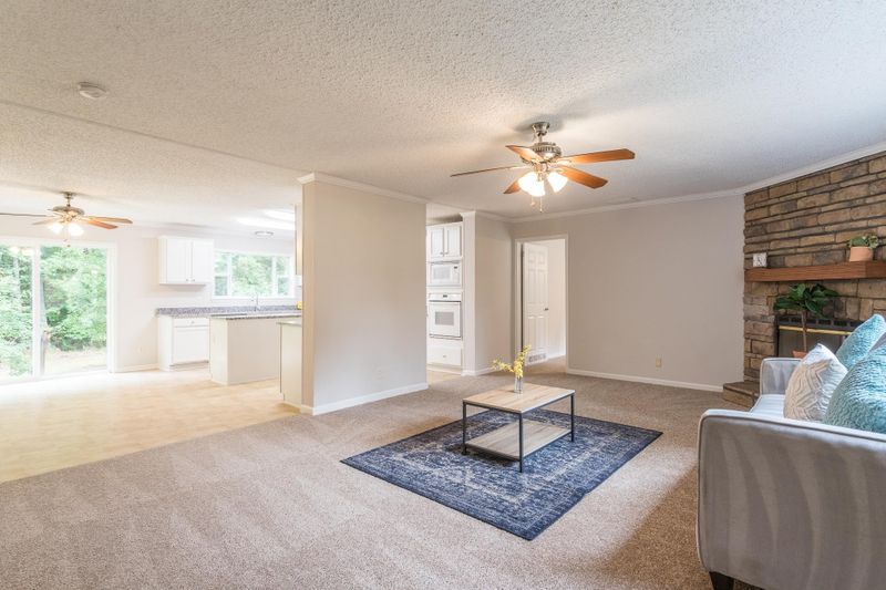 8637 Creek Rd, Willow Springs, NC 27592