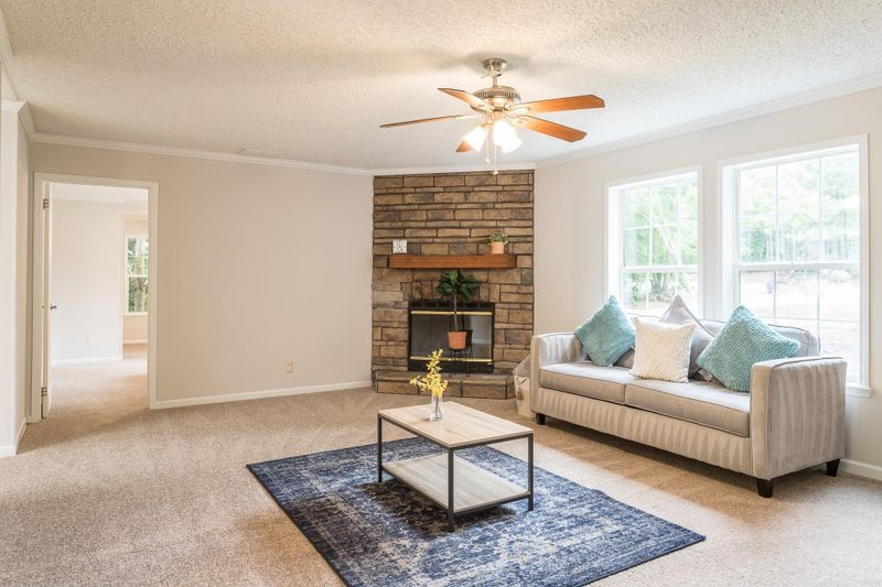 8637 Creek Rd, Willow Springs, NC 27592