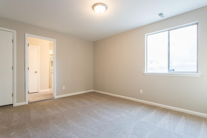 864 Campanella Ln, Raleigh, NC 27610