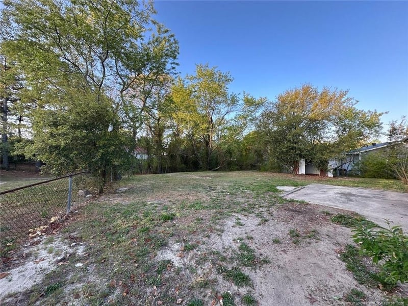 864 Durwood Dr, Fayetteville, NC 28311