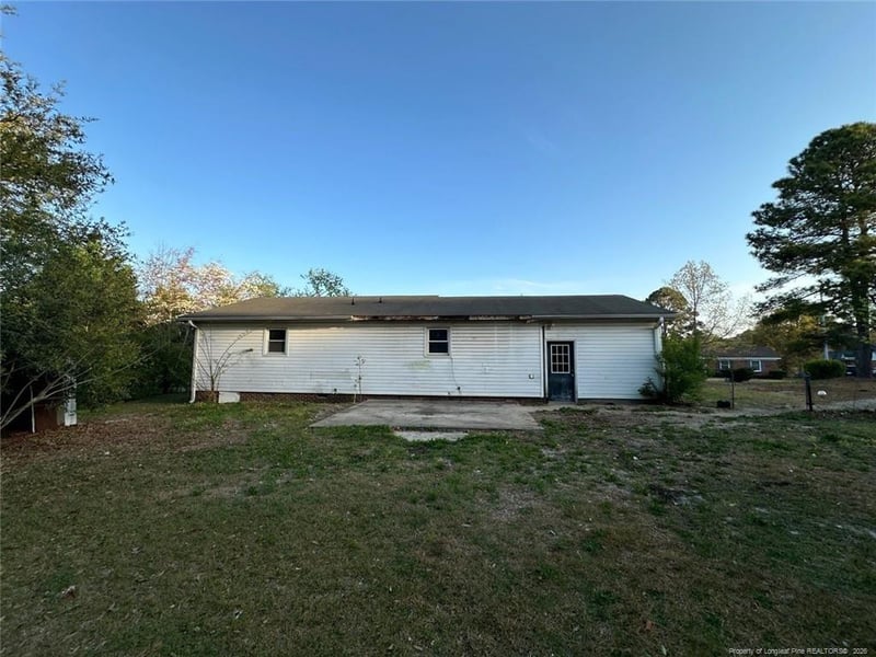 864 Durwood Dr, Fayetteville, NC 28311