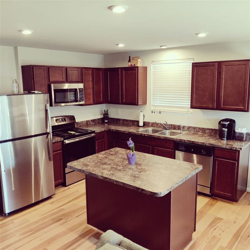 864 Garrison Ave, Clayton, NC 27520