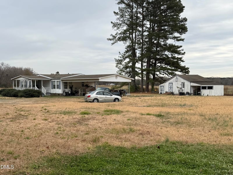 864 Old Dam Rd, Selma, NC 27576