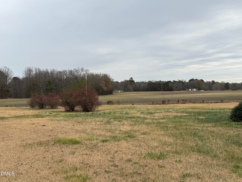 864 Old Dam Rd, Selma, NC 27576