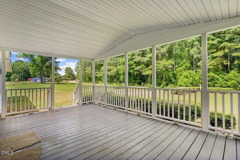 864 Old Dam Rd, Selma, NC 27576