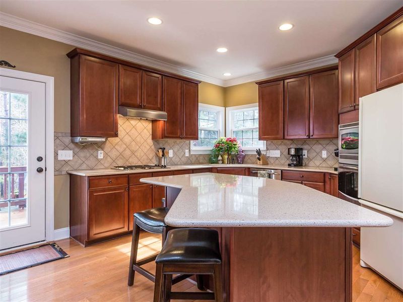 8640 Forester Ln, Apex, NC 27539