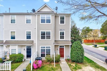8641 Neuse Club Ln #110, Raleigh, NC 27616