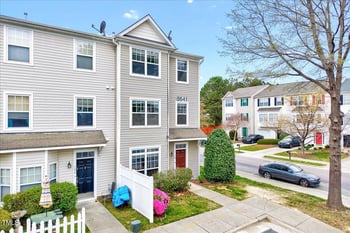8641 Neuse Club Ln #110, Raleigh, NC 27616