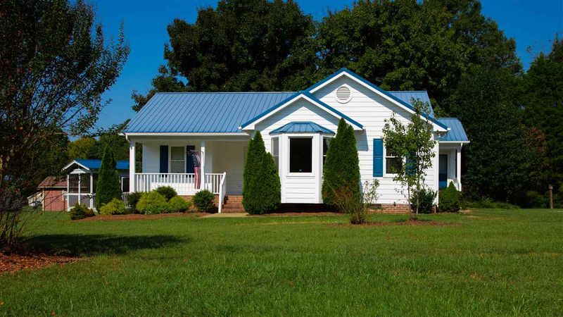 8644 Burnside Dr, Apex, NC 27539