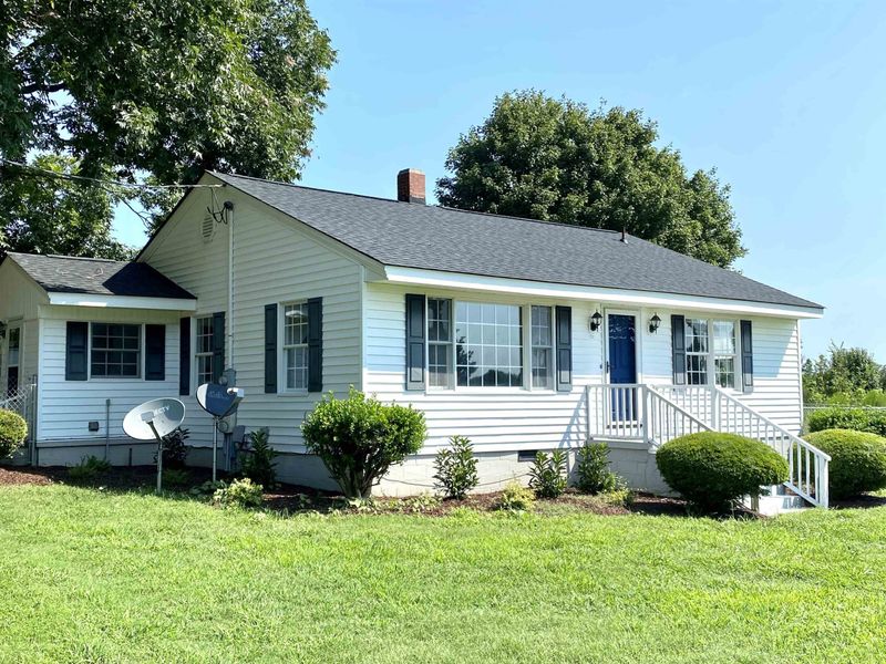 865 Pine Ridge Rd, Zebulon, NC 27597