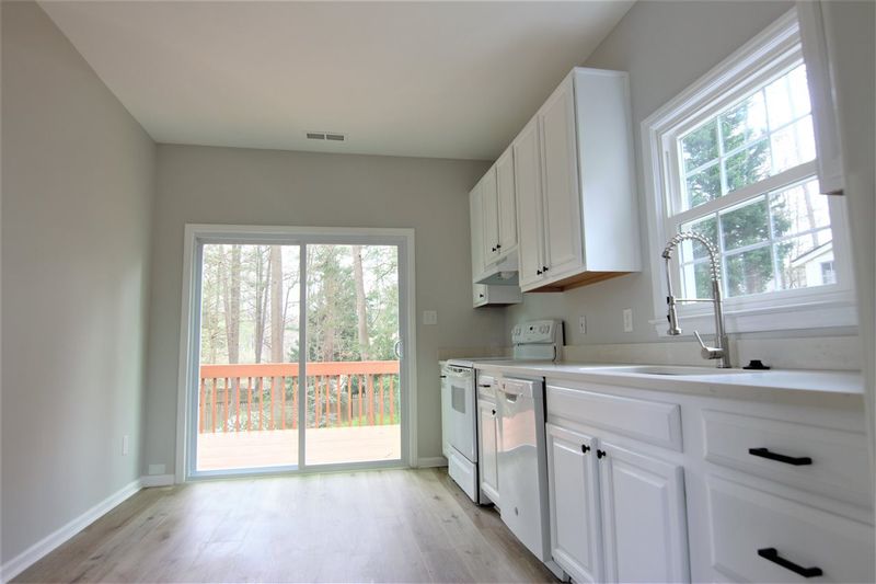 8652 Harps Mill Rd, Raleigh, NC 27615