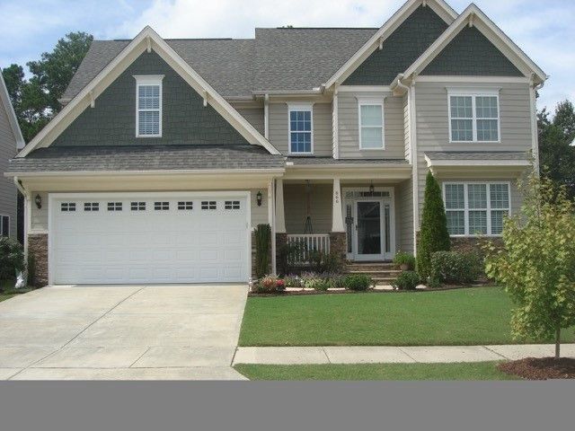 866 Bluffcreek Dr, Fuquay Varina, NC 27526