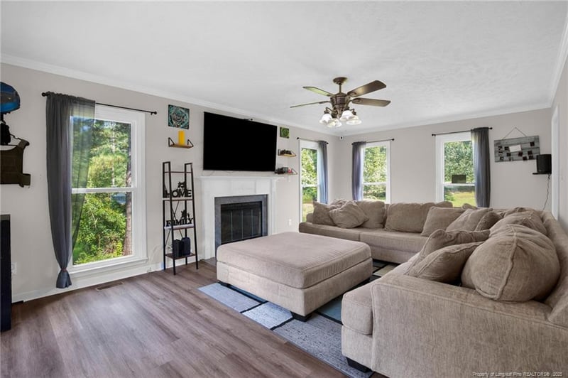 866 Fredonia Dr, Fayetteville, NC 28311