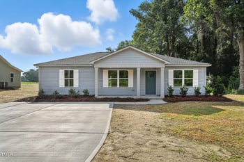 8670 Green Path Rd, Dunn, NC 28334