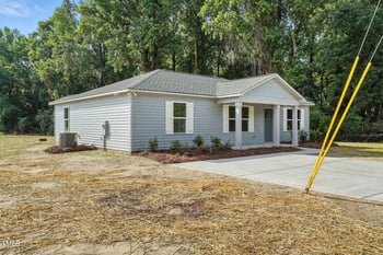 8670 Green Path Rd, Dunn, NC 28334