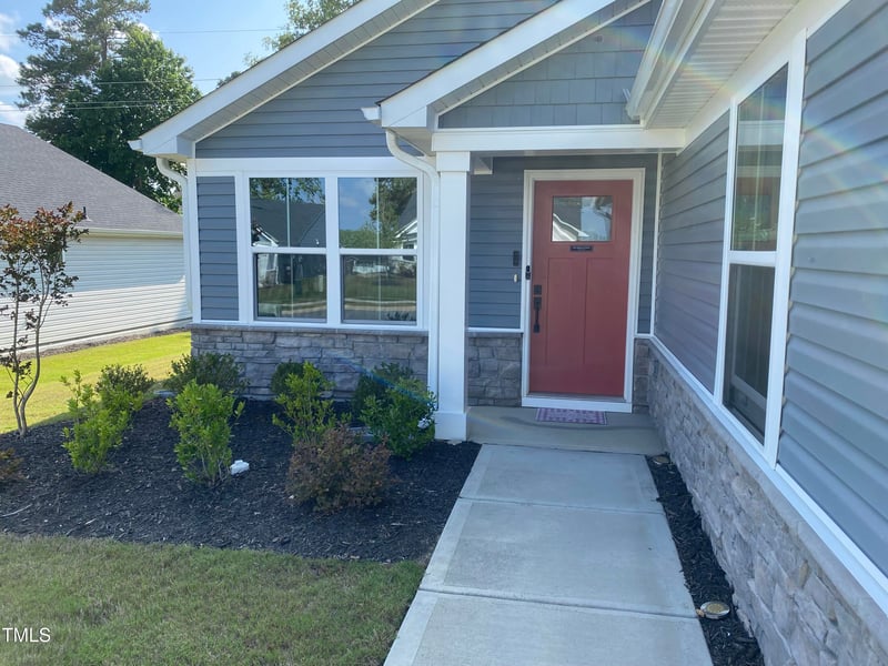 8680 Kenridge Ln, Fuquay Varina, NC 27526