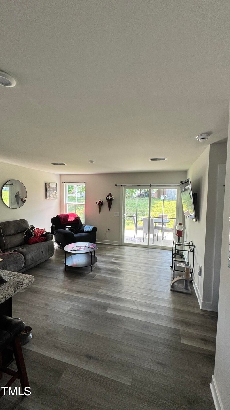 8680 Kenridge Ln, Fuquay Varina, NC 27526
