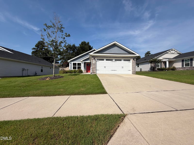 8680 Kenridge Ln, Fuquay Varina, NC 27526