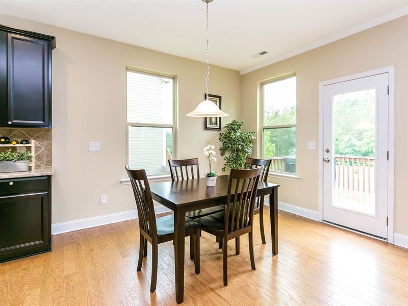 8693 Forester Ln, Apex, NC 27539