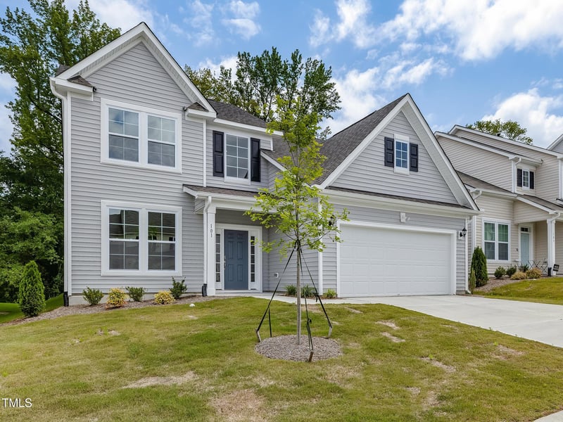 87 Appleseed Dr, Lillington, NC 27546