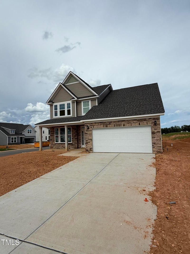 87 Appleseed Dr, Lillington, NC 27546