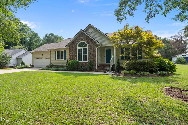 87 Deer Run Ct, Angier, NC 27501