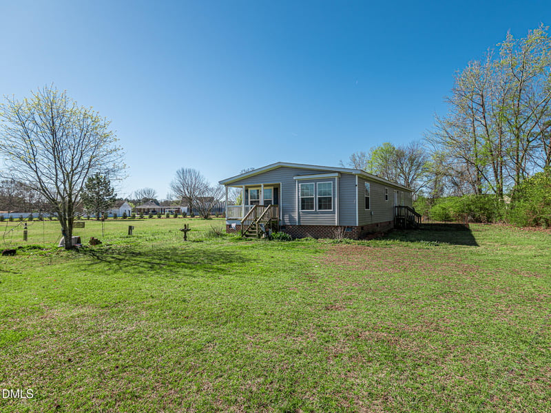 87 Garland Way, Dunn, NC 28334