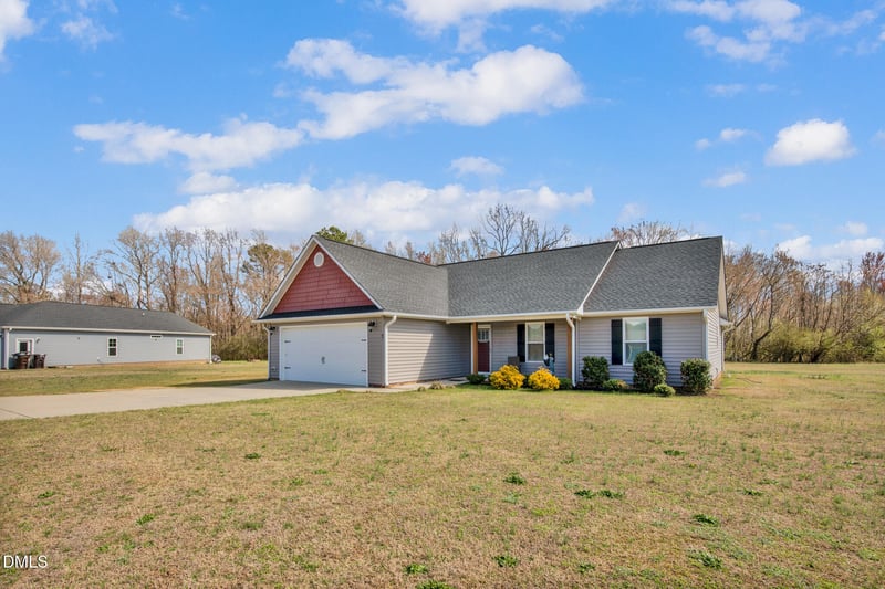 87 Hawks Croft Ct, Erwin, NC 28339