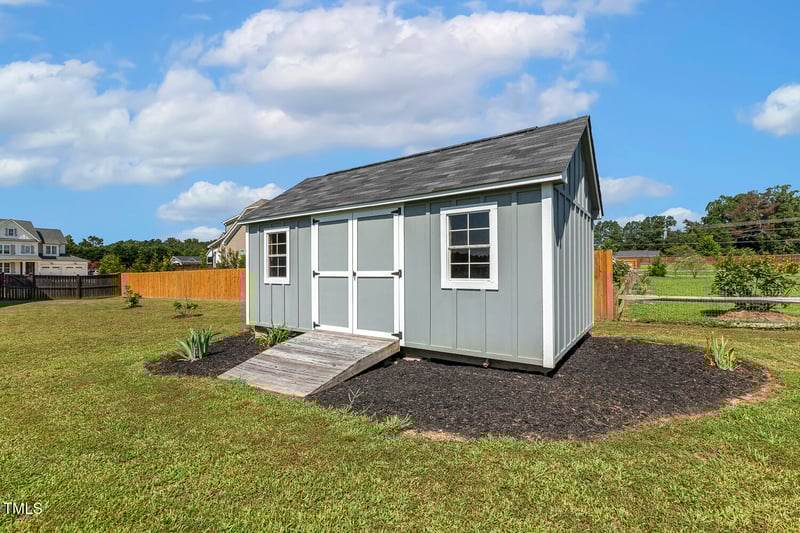 87 Prince Place Dr, Fuquay Varina, NC 27526