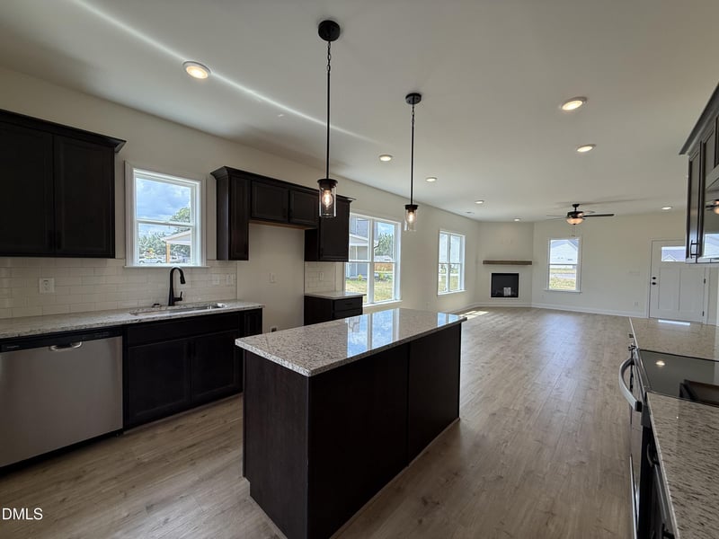 87 Sundrops Trl, Dunn, NC 28334