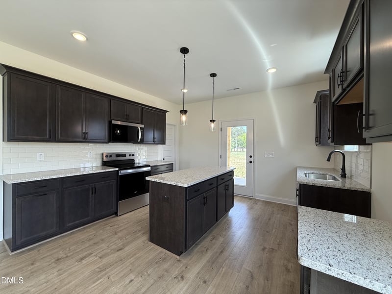 87 Sundrops Trl, Dunn, NC 28334