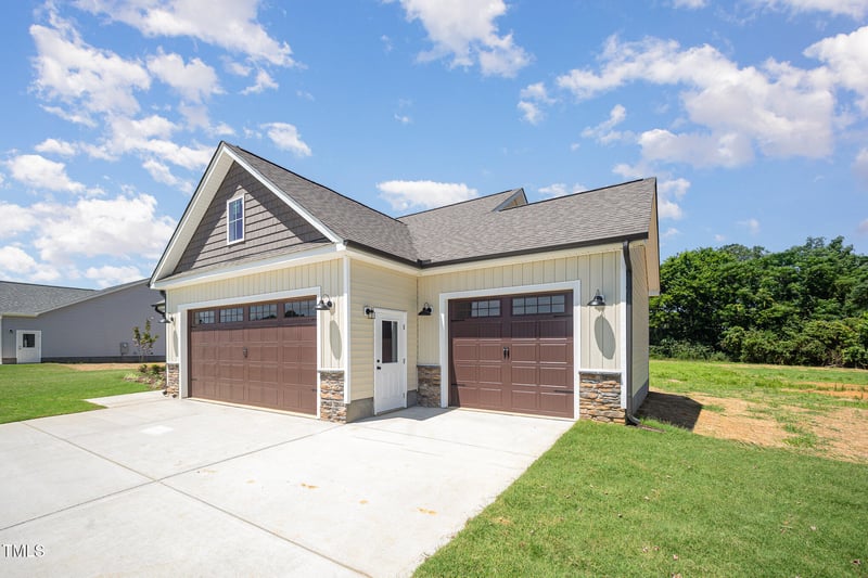 87 Tee Dr, Selma, NC 27576