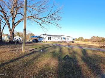 87 Williams St, Coats, NC 27521